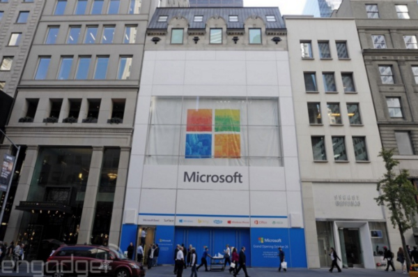 افتتاح بزرگترین فروشگاه مایکروسافت در خیابان 5 نیویورک