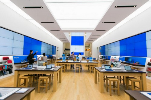 The-new-Microsoft-Store-is-the-first-with-two-stories-of-retail-space-w600