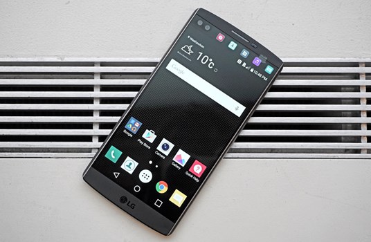 عرضه جهانی گوشی دو نمایشگره LG V10 کلید خورد