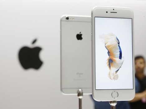 اپل تا سال 2018 صفحه نمایش آیفون ها را به OLED تغییر خواهد داد