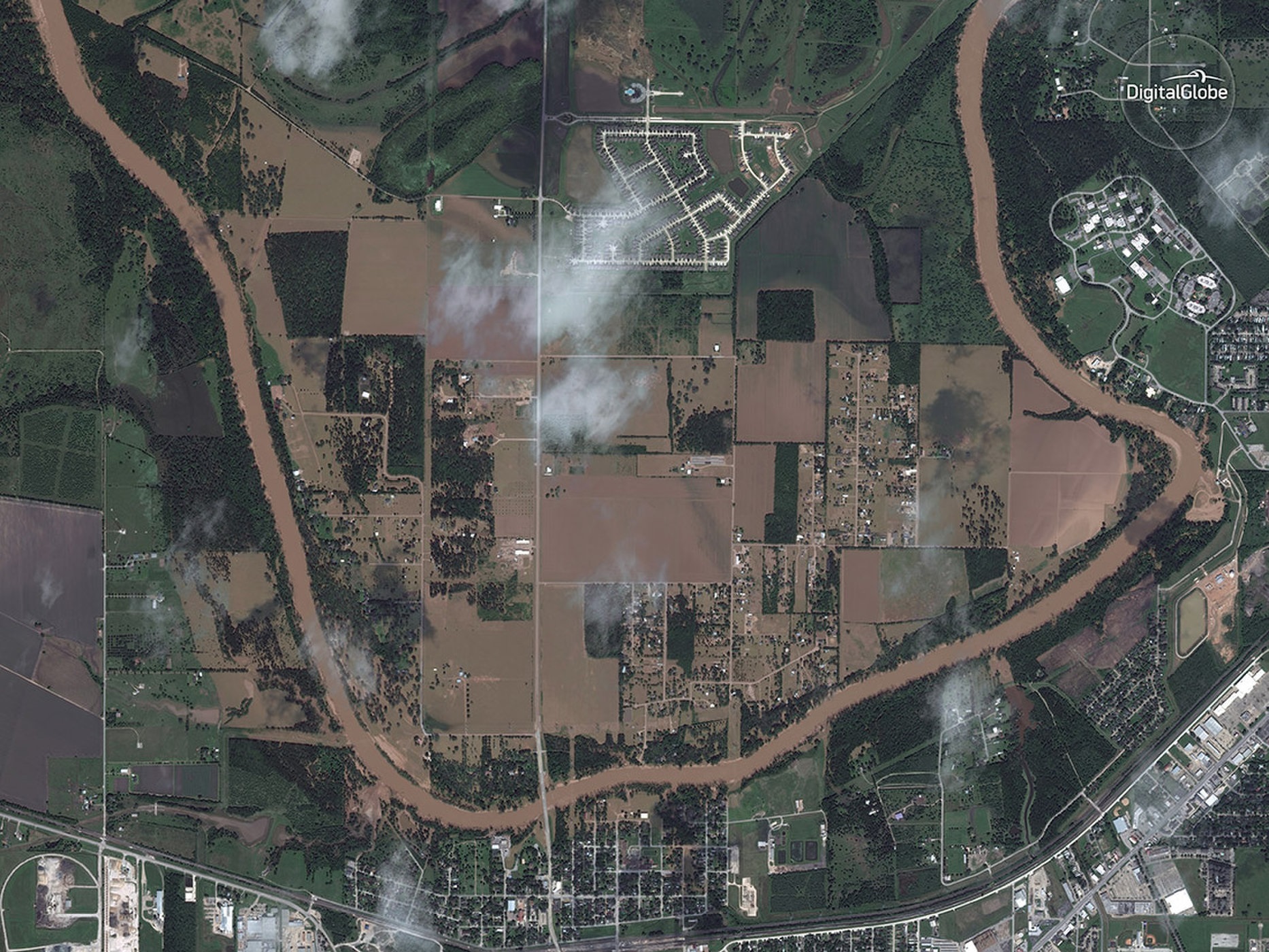 آنچه تصاویر ماهواره ای از خسارات طوفان Harvey می‌گویند