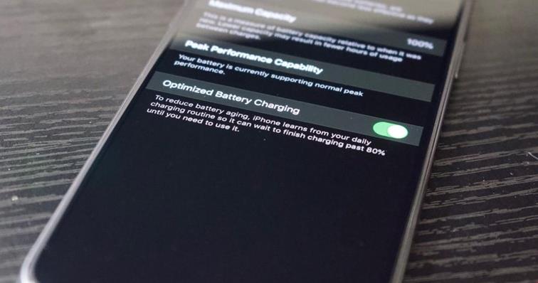 چگونه قابلیت Optimized Battery Charging را در آیفون فعال کنیم؟