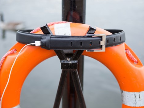 با این کمربند می توانید گوشی خود را شارژ کنید + ویدیو