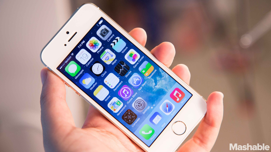 اپل و پیش بینی سالی سخت در فروش آیفون!