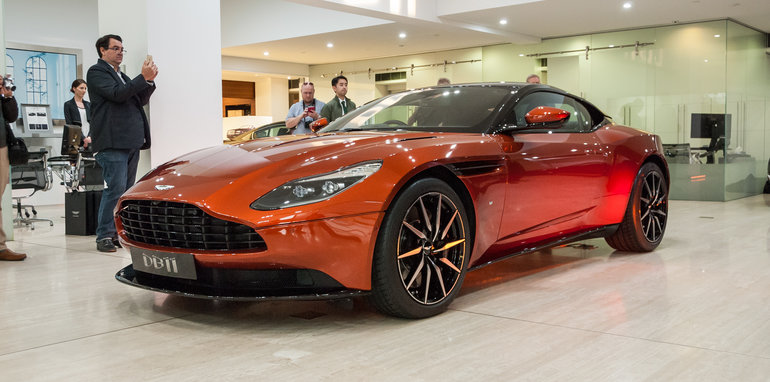 پیشگاموبیل:استون مارتین DB11 مدل 2017