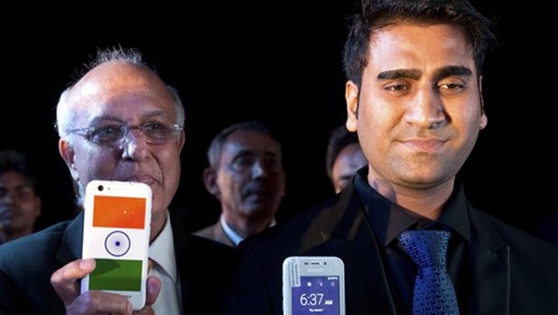 ارزان ترین گوشی هوشمند جهان فقط 4 دلار !