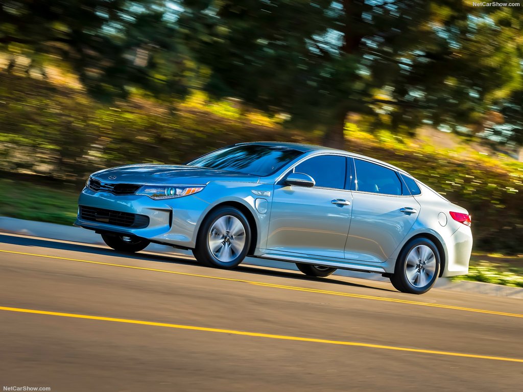 پیشگاموبیل:کیا اپتیما هیبریدی مدل 2017