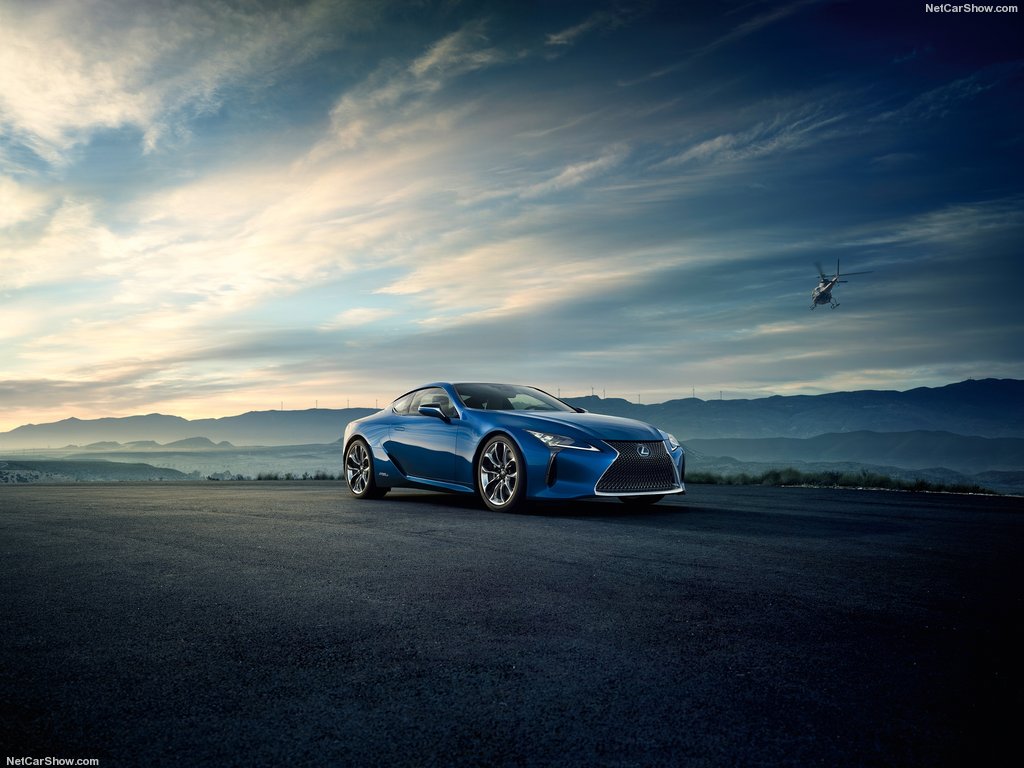 پیشگاموبیل: لکسوس 500h LC مدل 2017