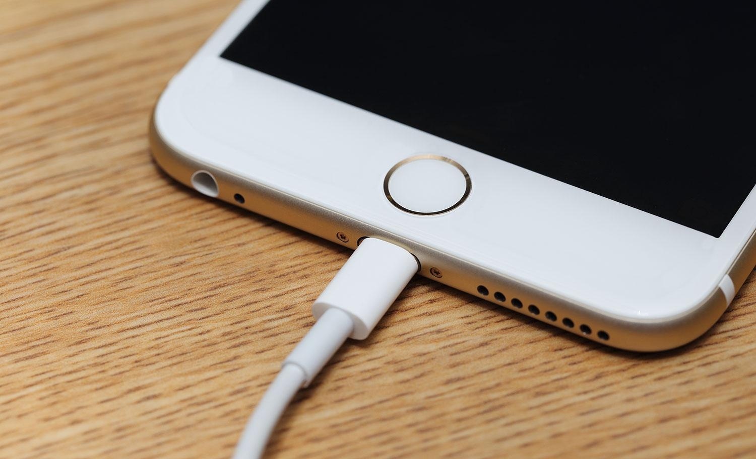 آموزش تشخیص شارژر تقلبی اپل