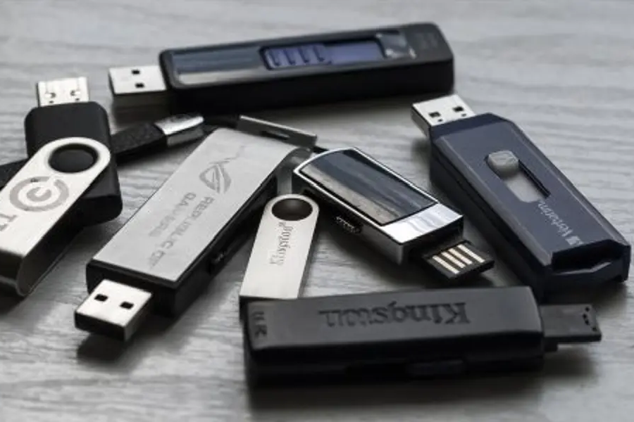 باز نشدن فلش در ویندوز | بهترین راهکارهای حل این مشکل را می‌دانید؟