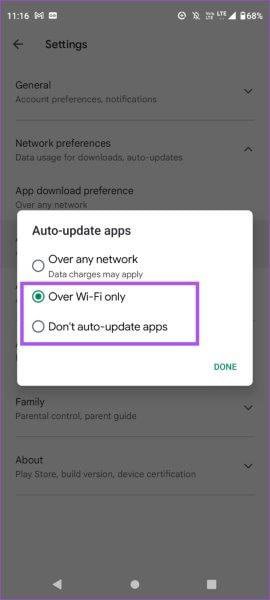 انتخاب Over Wi-Fi only برای به‌روزرسانی خودکار برنامه‌ها