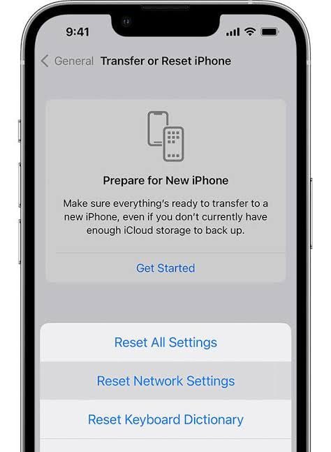مسیر Transfer or Reset iPhone و گزینه Reset Network Settings در iOS 27